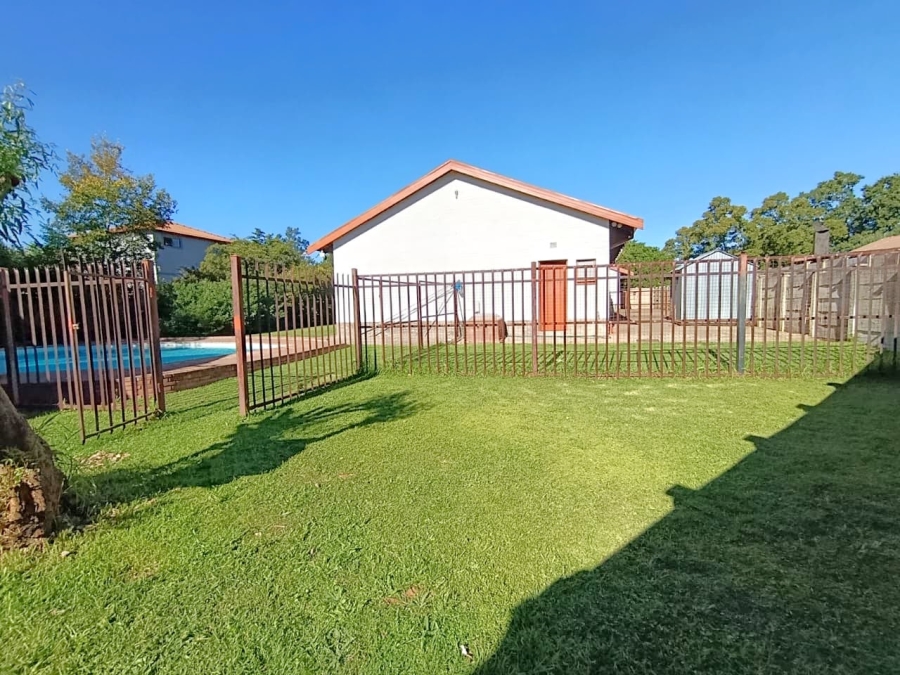 4 Bedroom Property for Sale in Langenhovenpark Free State